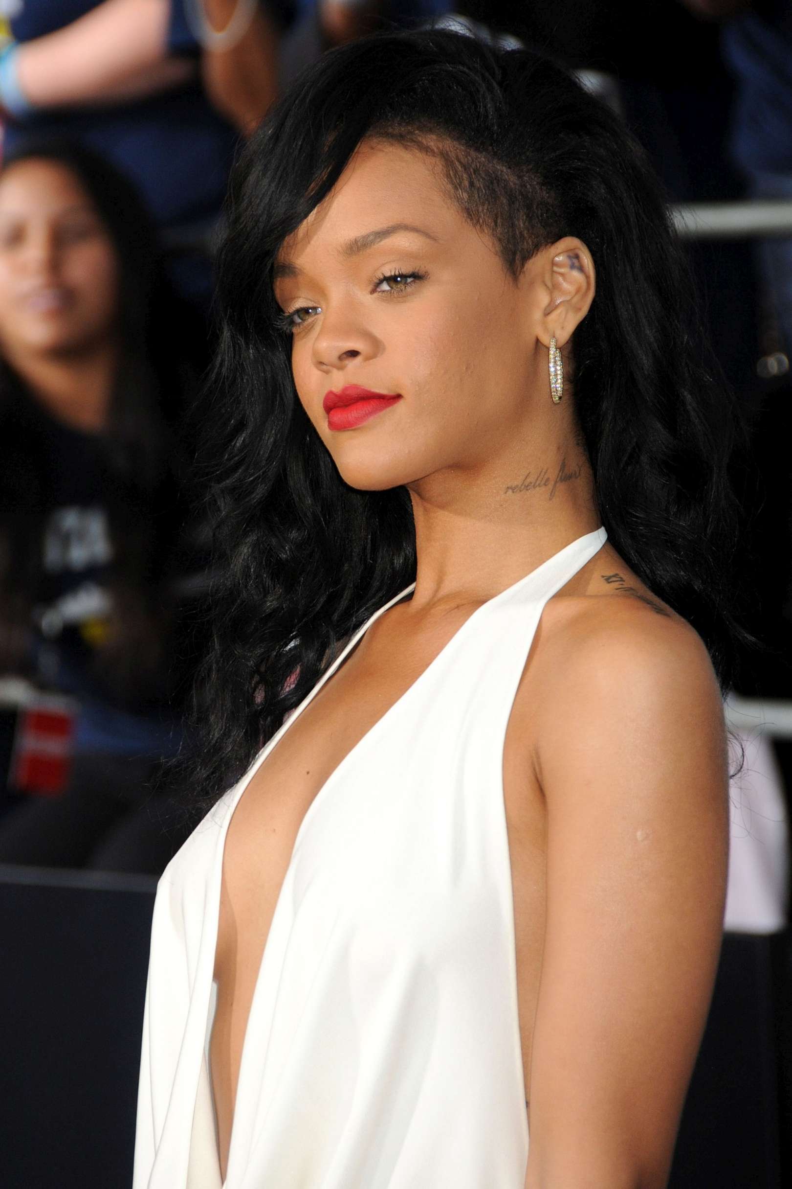 Rihanna at BATTLESHIP Premiere in LA-11 - GotCeleb